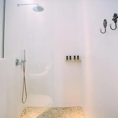 Mykonos Supreme Comfort Suites&villas
