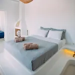 Mykonos Supreme Comfort & Lejlighed