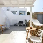 Mykonos Supreme Comfort & Lejlighed *