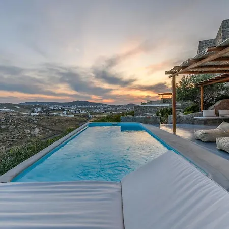 Mykonos Supreme Comfort & Apartment *